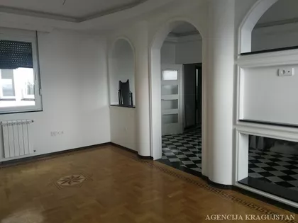 Centar preko Lepenice | 4zida.rs