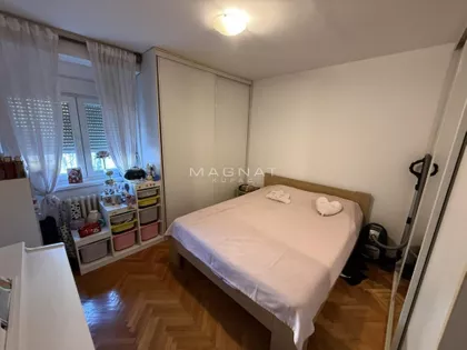 Višnjićeva | 4zida.rs