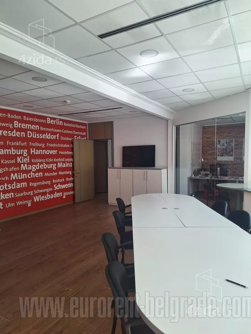 Poslovni prostor | 4zida
