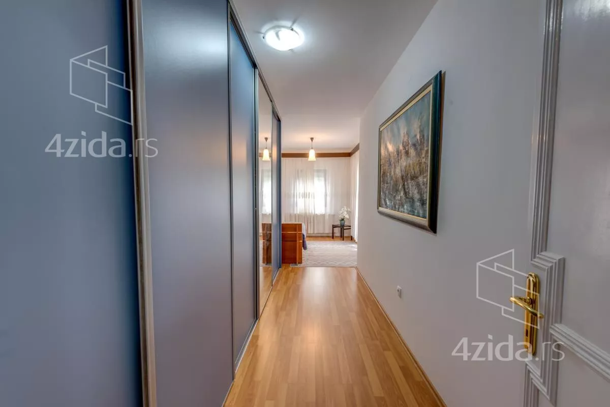 Kuća | 4zida