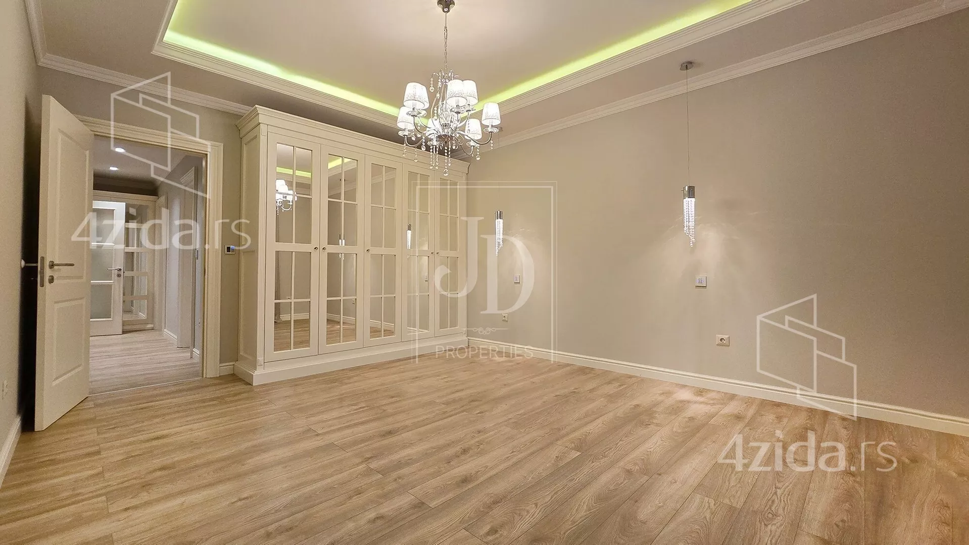 Petosoban stan | 4zida