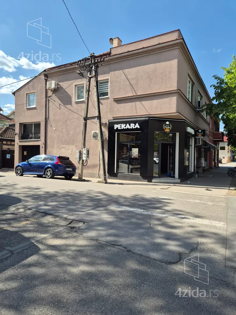 Šestosoban stan | 4zida