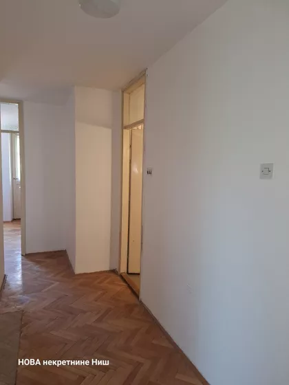 Pariske Komune 7 | 4zida.rs