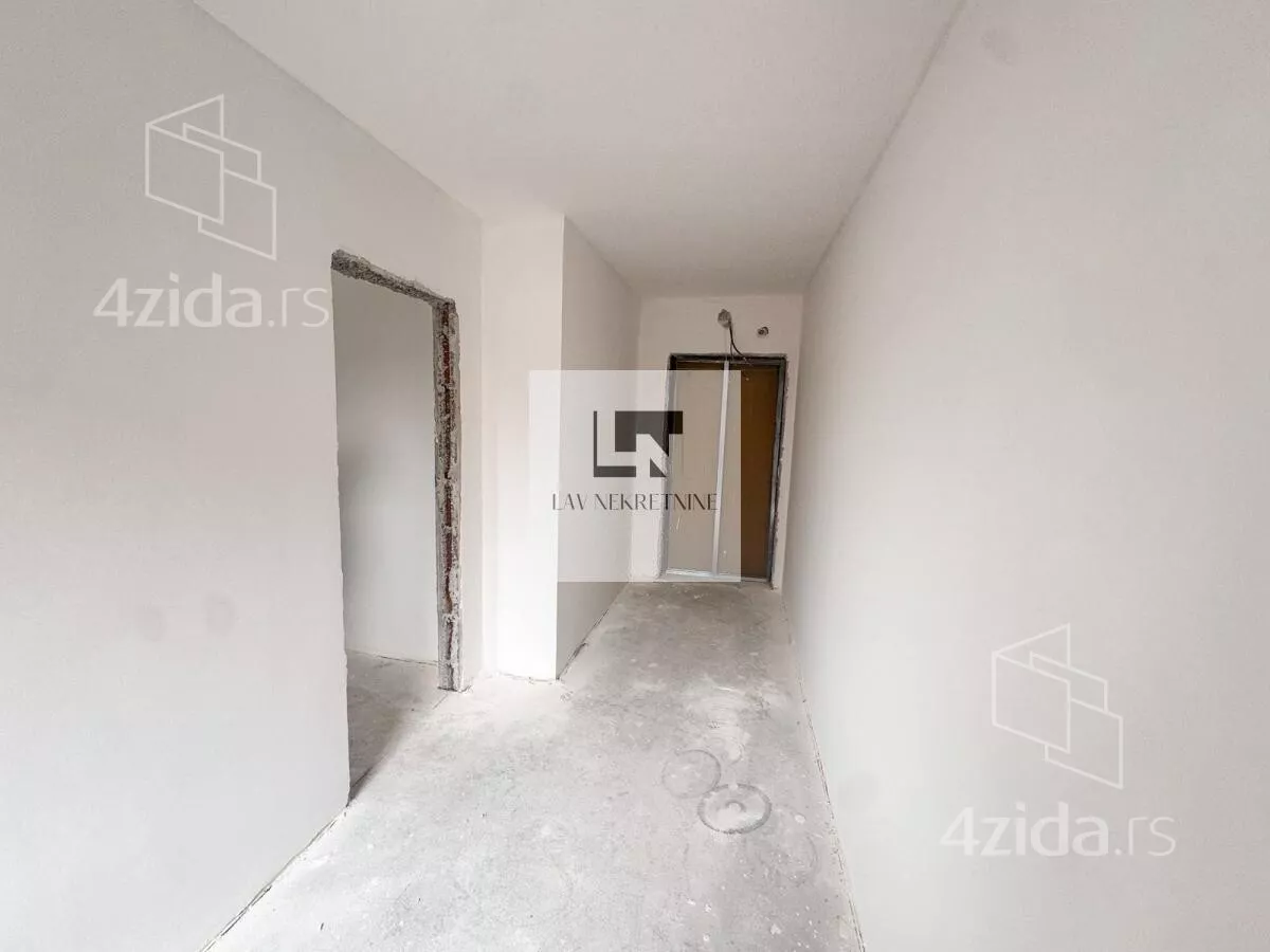 Lokal | 4zida