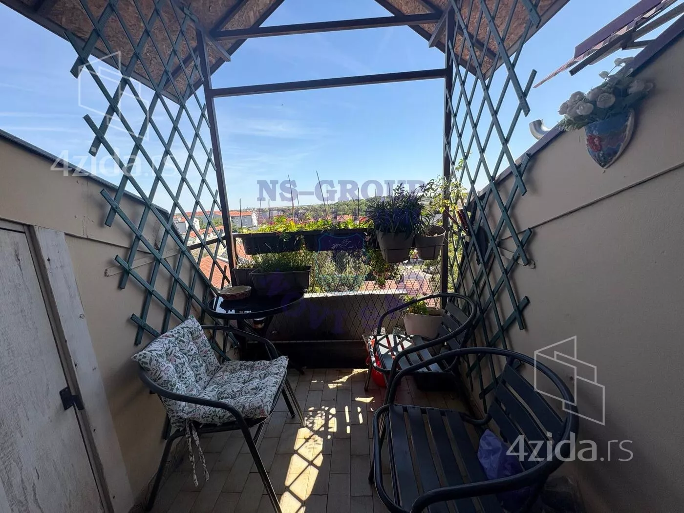 Jednoiposoban stan | 4zida