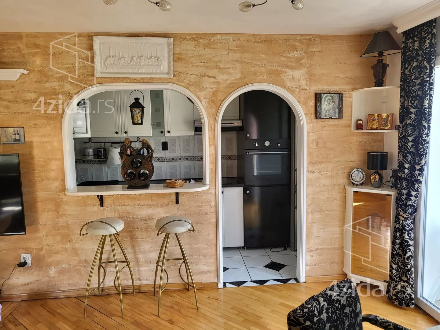 Jednoiposoban stan | 4zida