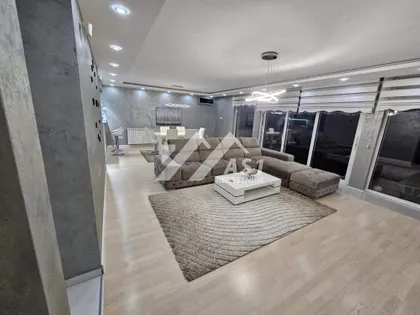 Jovana Popovića | 4zida.rs