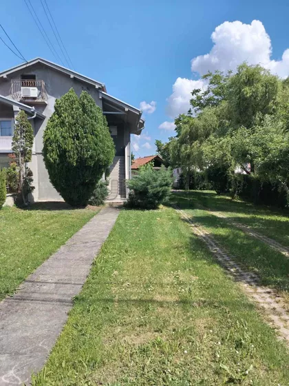 Gornjomilanovačka | 4zida.rs