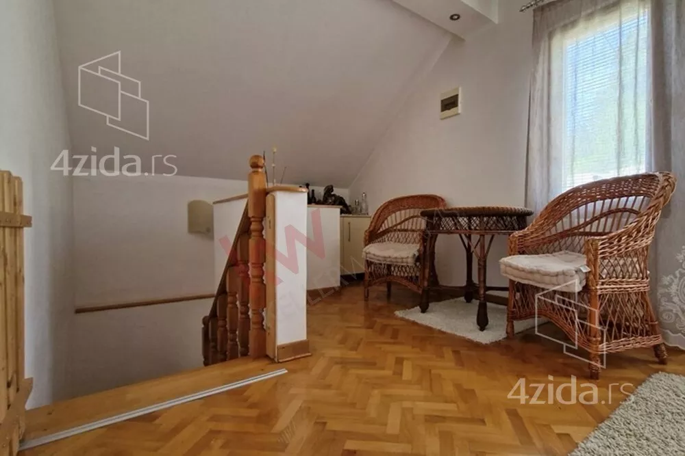3-etažna kuća | 4zida