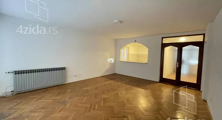 4-etažna kuća | 4zida