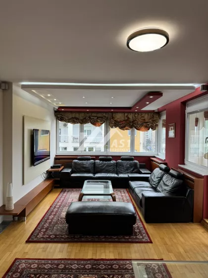 Bulevar Cara Lazara | 4zida.rs