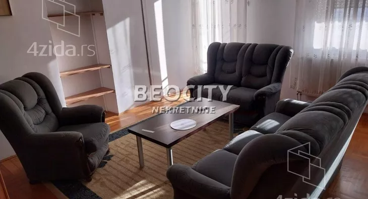Četvoroiposoban stan | 4zida