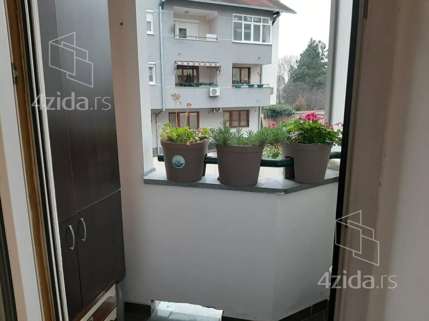 Garsonjera | 4zida