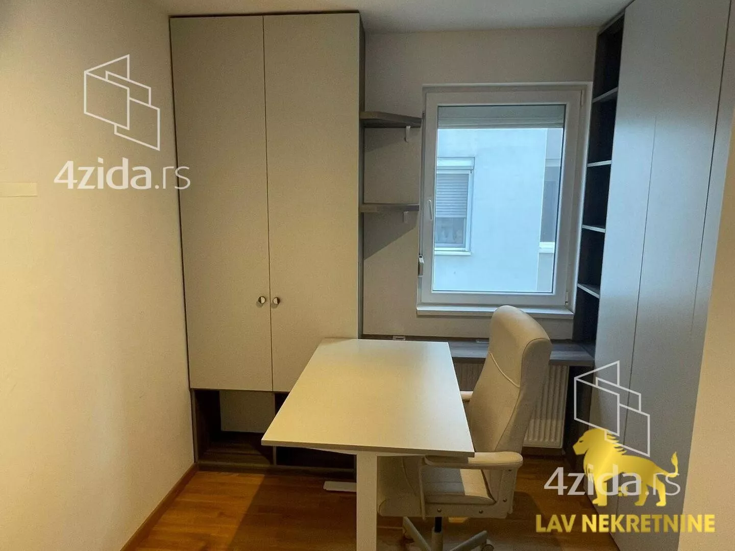 Troiposoban stan | 4zida