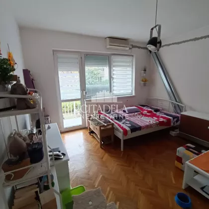 Prištinska | 4zida.rs