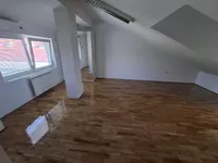 Šestosoban stan | 4zida