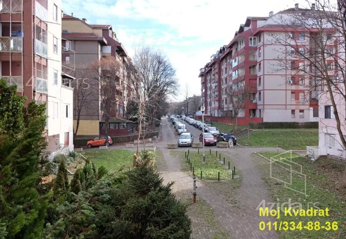 Jednoiposoban stan | 4zida