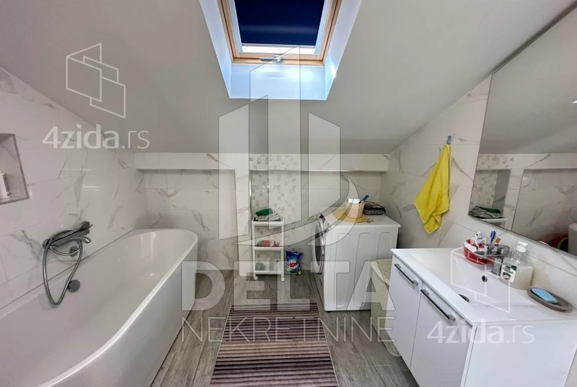 Fotografija stana 20 od 21