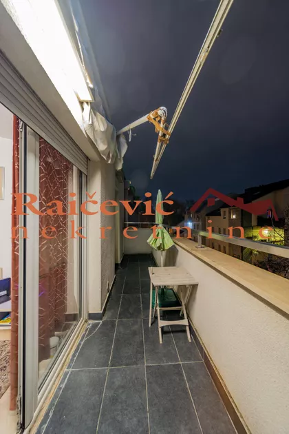 Mazuraniceva | 4zida.rs