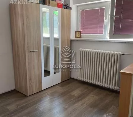 Četvoroiposoban stan | 4zida