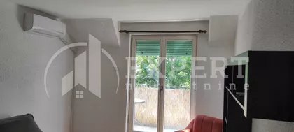 Velikotrnavska | 4zida.rs