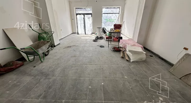 Poslovni prostor | 4zida