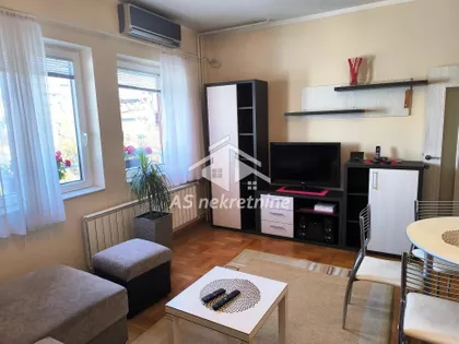 Učiteljsko Naselje | 4zida.rs