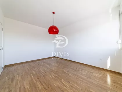 Jurija Gagarina bb | 4zida.rs