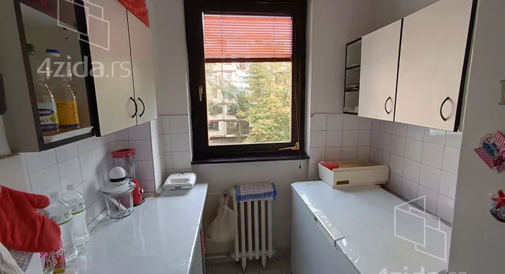 Četvoroiposoban stan | 4zida
