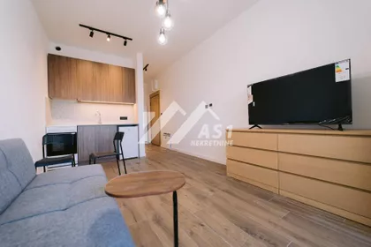 Rade Končara | 4zida.rs