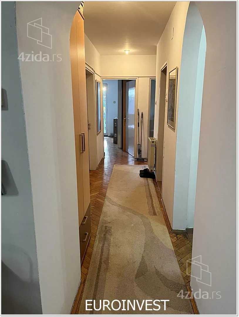 Troiposoban stan | 4zida