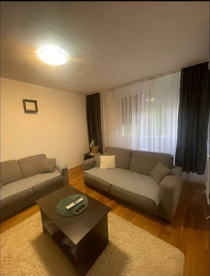 Dositeja Obradovića 22 | 4zida.rs