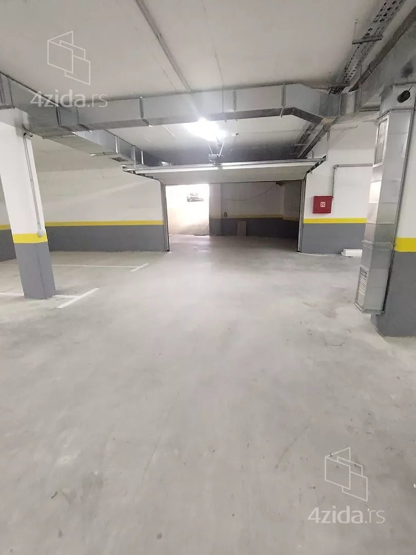Garaža | 4zida