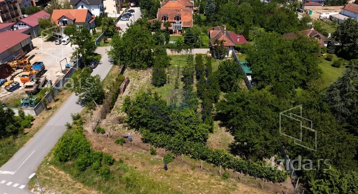 Građevinsko zemljište | 4zida