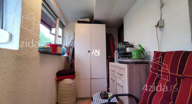 Petosoban stan | 4zida