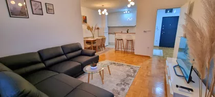 Cetinjska 1A | 4zida.rs