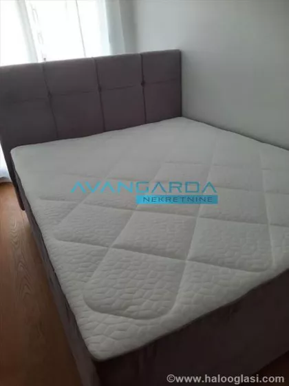 Šumadijska | 4zida.rs
