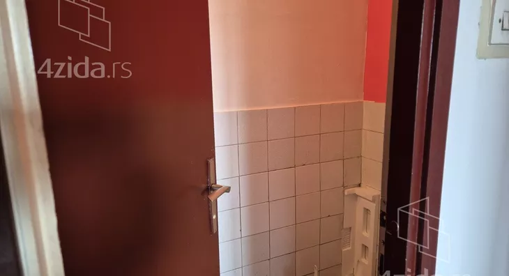 Četvoroiposoban stan | 4zida