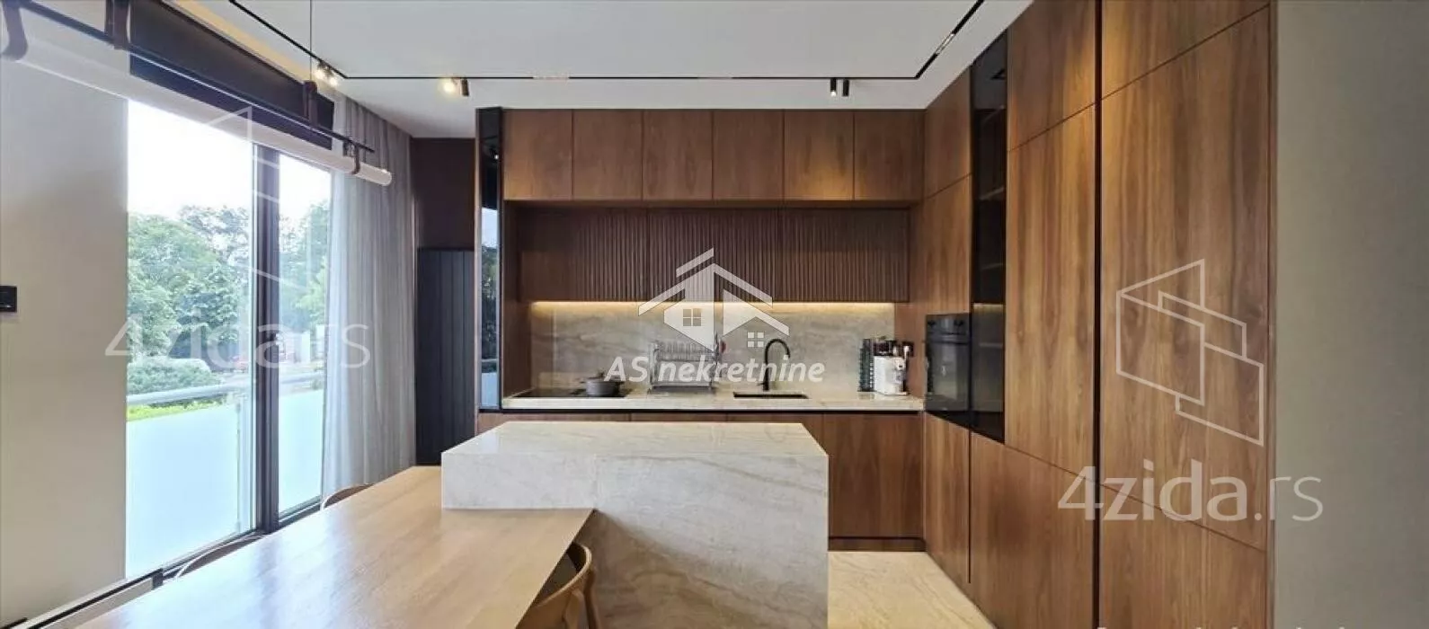 Petosoban stan | 4zida