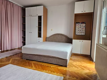 Bulevar Cara Lazara | 4zida.rs