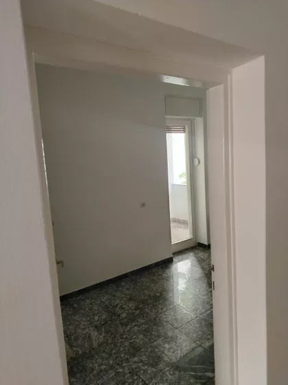 Šenoina 9 | 4zida.rs