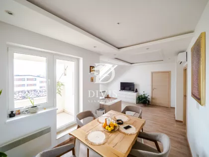 Maksima Gorkog bb | 4zida.rs