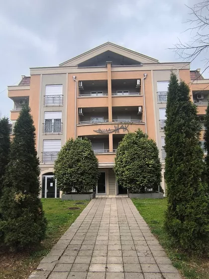 Vrnjačka | 4zida.rs