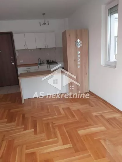 Lekino Brdo | 4zida.rs