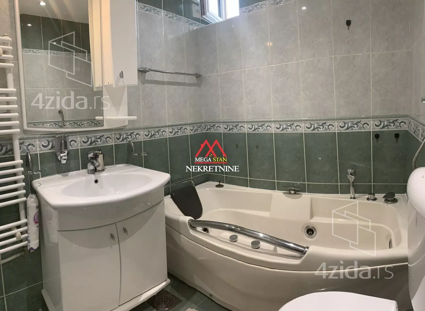 Četvorosoban stan | 4zida