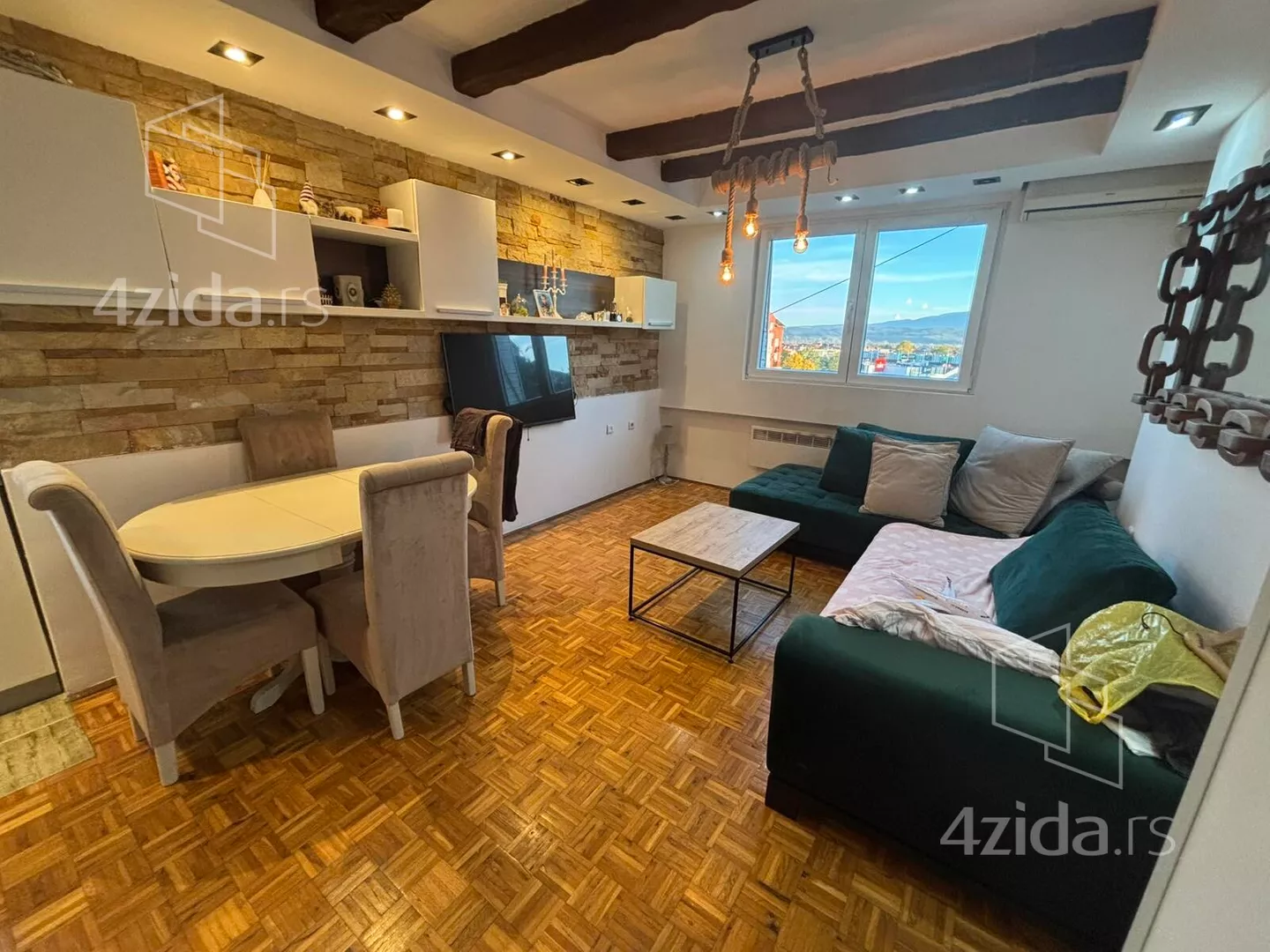 Četvorosoban stan | 4zida