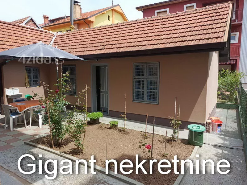 3-etažna kuća | 4zida