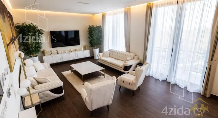 Petosoban stan | 4zida