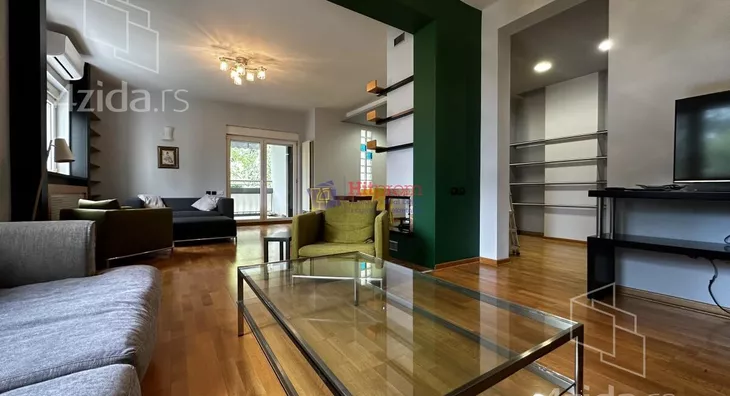 Četvoroiposoban stan | 4zida