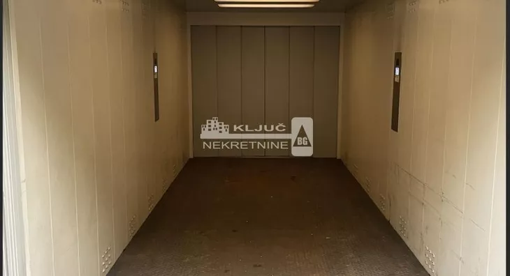 Garaža | 4zida